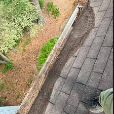 Expert-Gutter-Cleaning-Roof-Valley-Maintenance-Alpharetta-Johns-Creek-GA 2